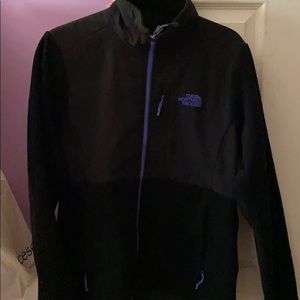 Women’s Denali jacket in black and purple medium